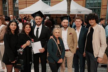 Absolventenfeier 2024 Hochschule Düsseldorf (HSD)
